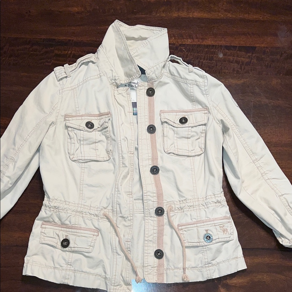 Cute Jacket! - image 1